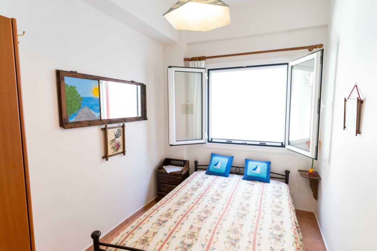 Hostal Ikarian Endless Blue Kouniadi Exterior foto