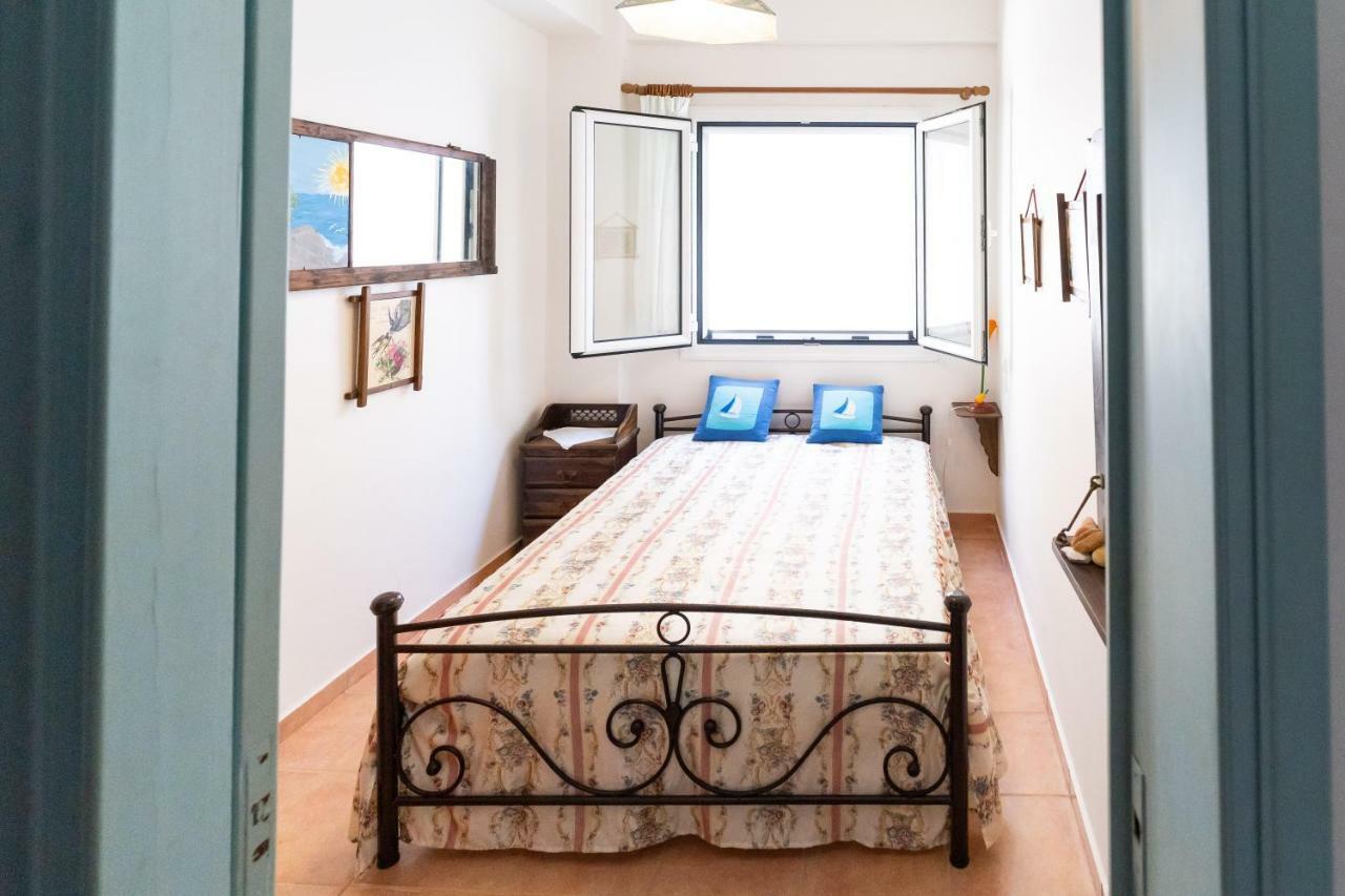 Hostal Ikarian Endless Blue Kouniadi Exterior foto