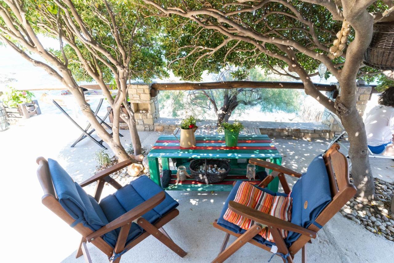 Hostal Ikarian Endless Blue Kouniadi Exterior foto
